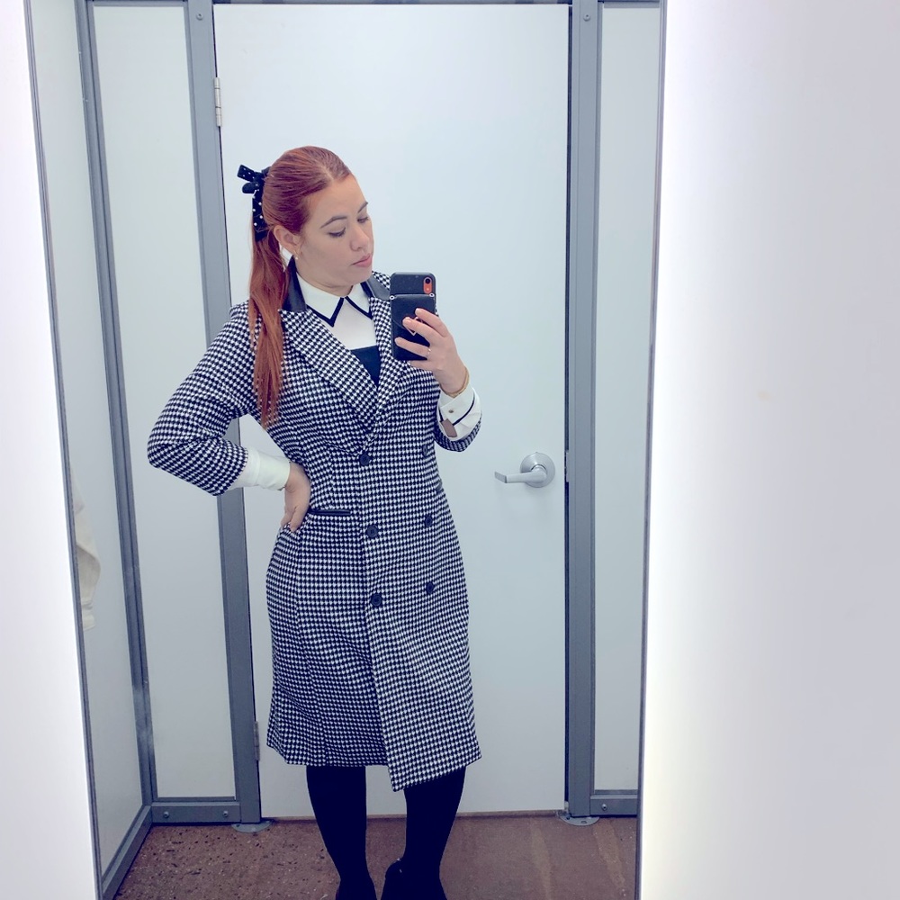 Coat /Jacket fino black and white  . Size 10